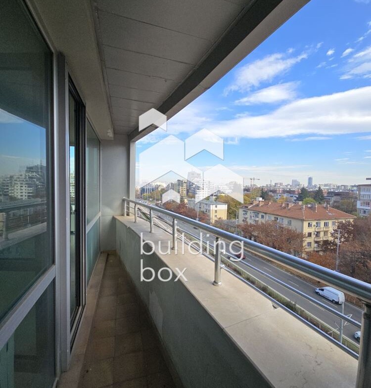 Панорамен 3-стаен апартамент с акт 16 в кв.Борово - 0