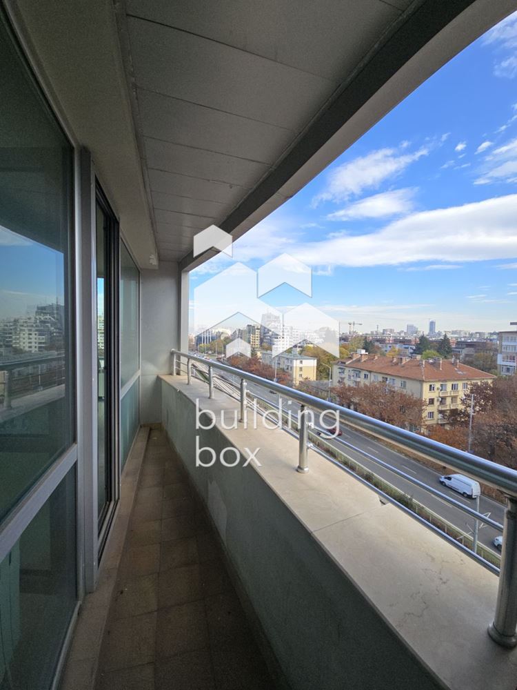 Панорамен 3-стаен апартамент с акт 16 в кв.Борово - 0