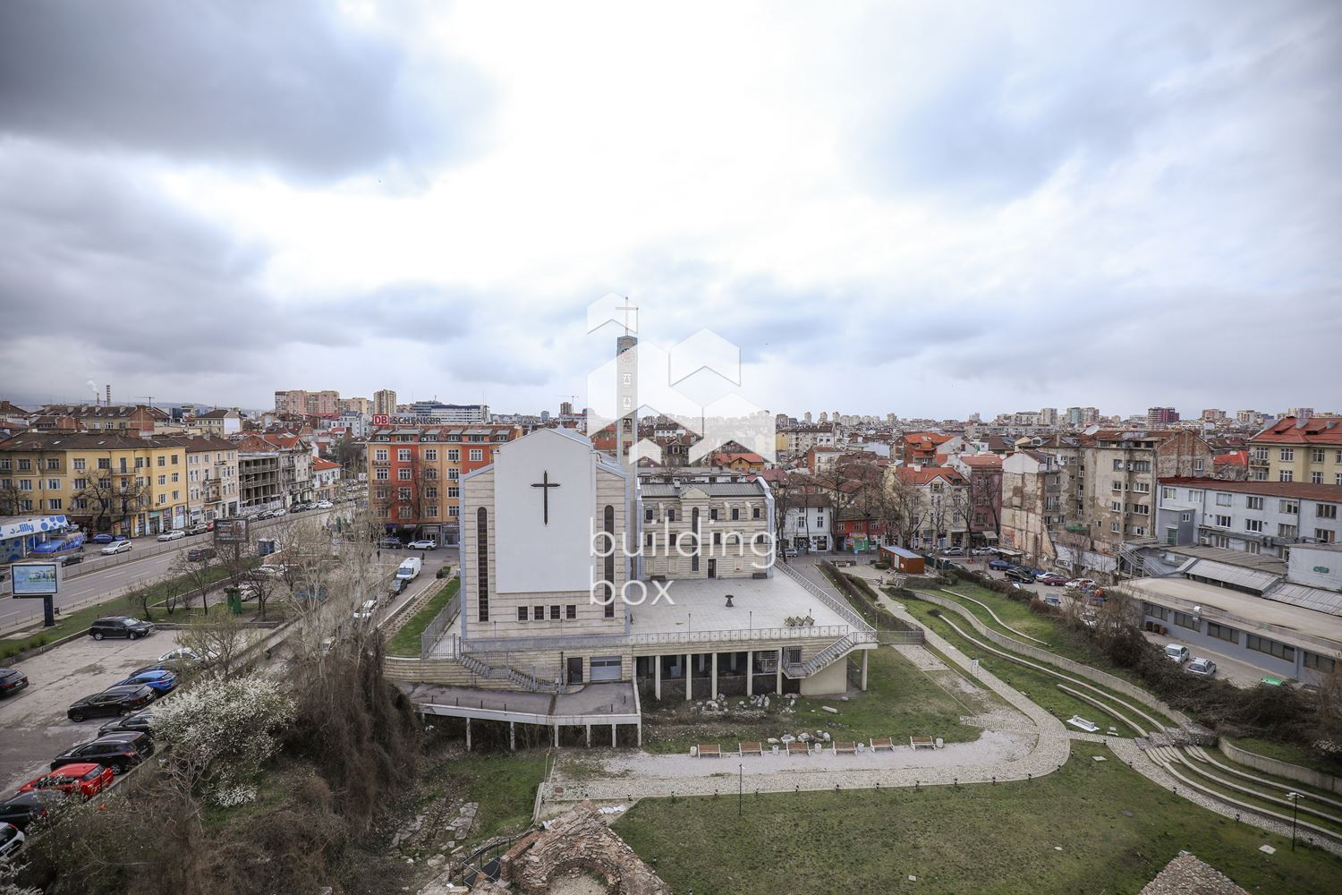 Тристаен апартамент в Център - 0