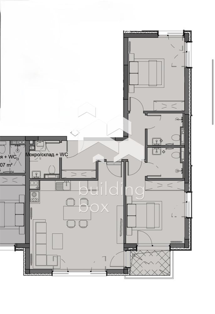 Просторен тристаен апартамент с югоизточно изложение - 0