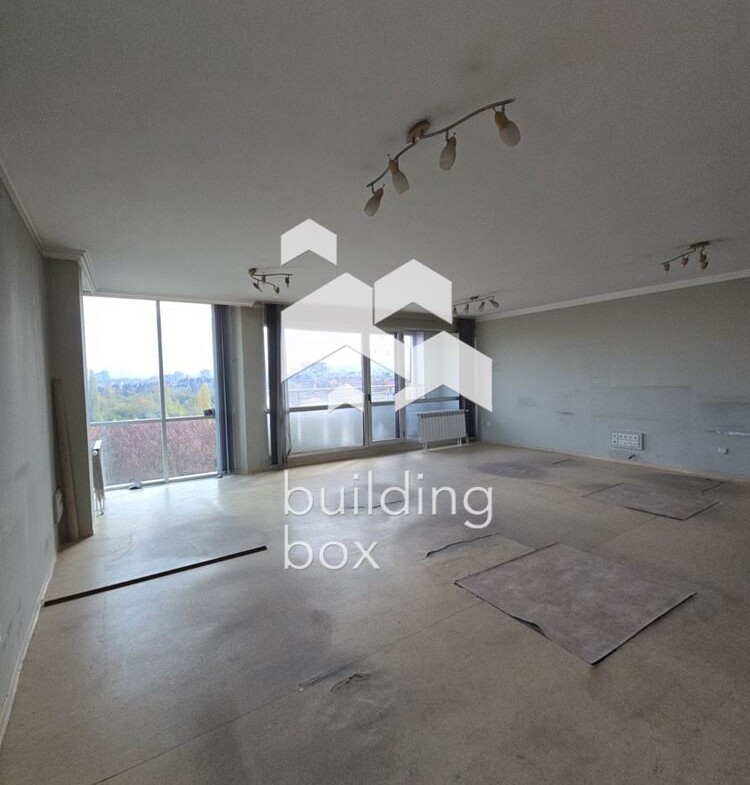 Панорамен 3-стаен апартамент с акт 16 в кв.Борово - 0