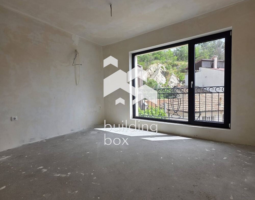 Тристаен апартамент - Център - 0