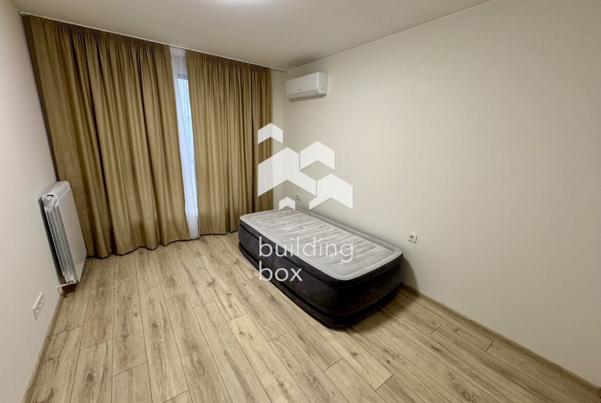 Многостаен апартамент до метро - 0