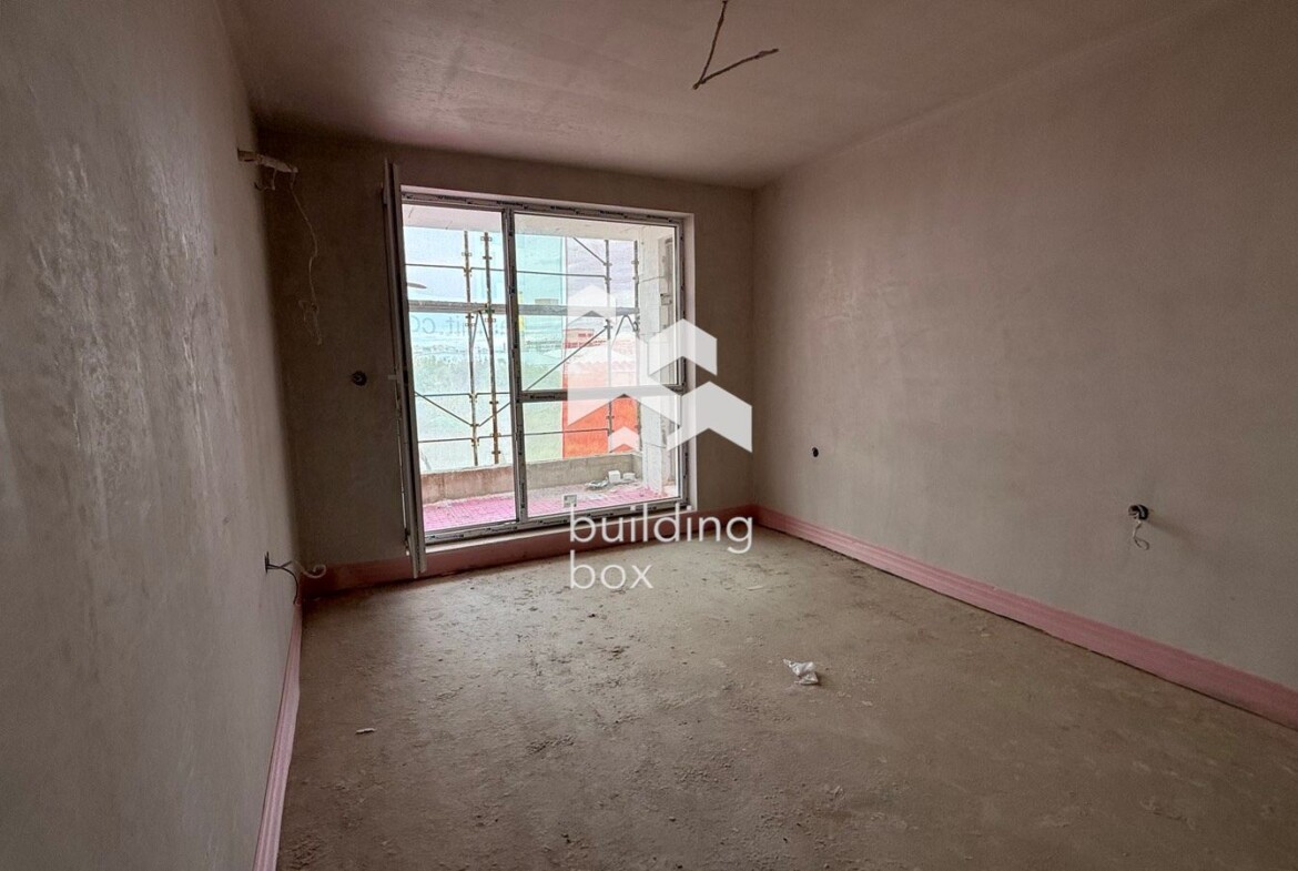 Тристаен апартамент с акт 14 - 0