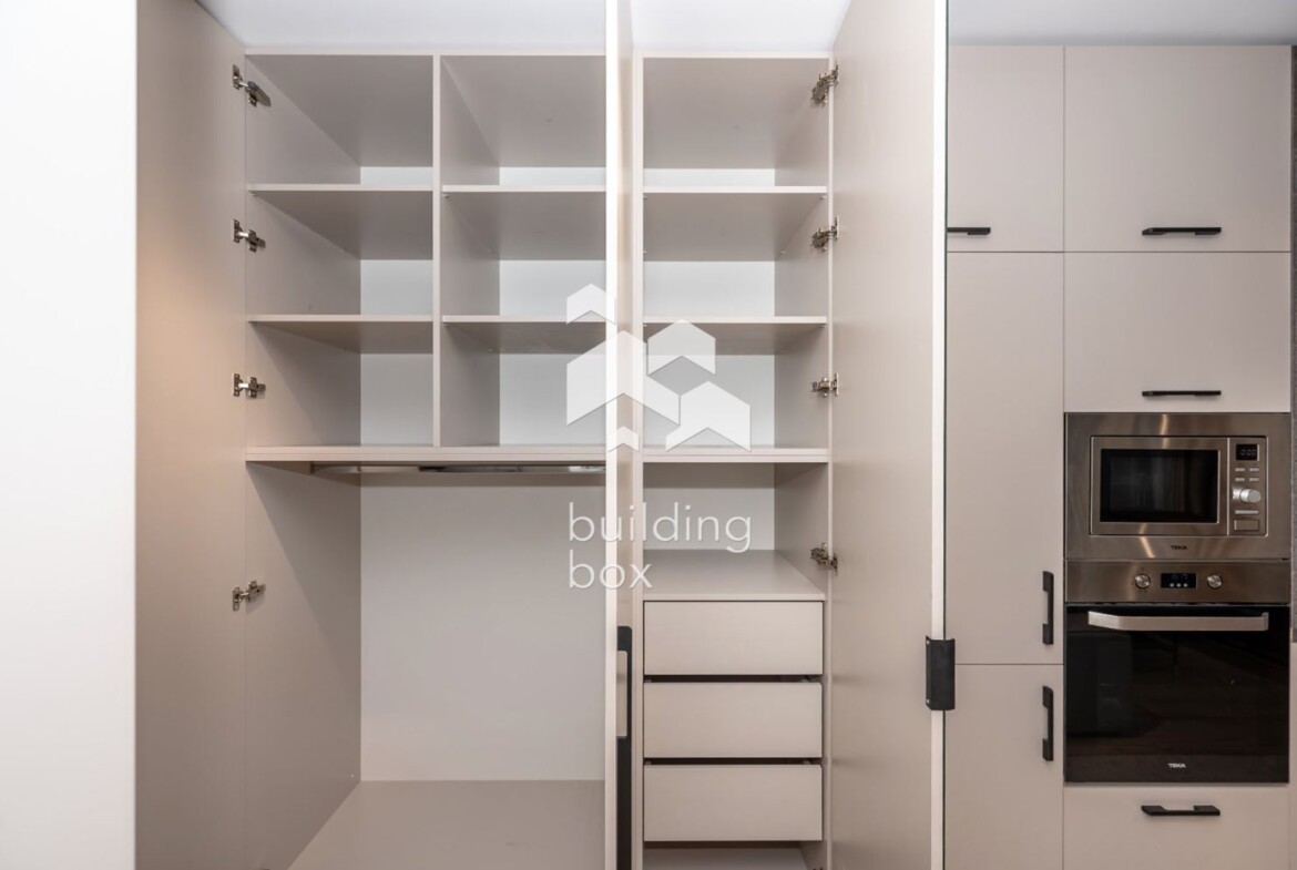 Обзаведен едностаен апартамент - кв. Христо Смирненски - 0