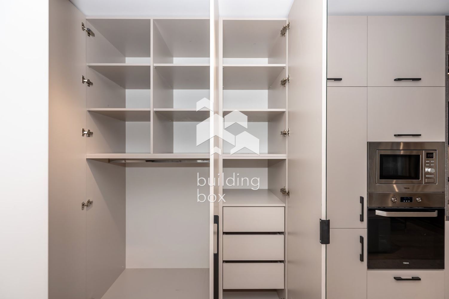 Обзаведен едностаен апартамент - кв. Христо Смирненски - 0