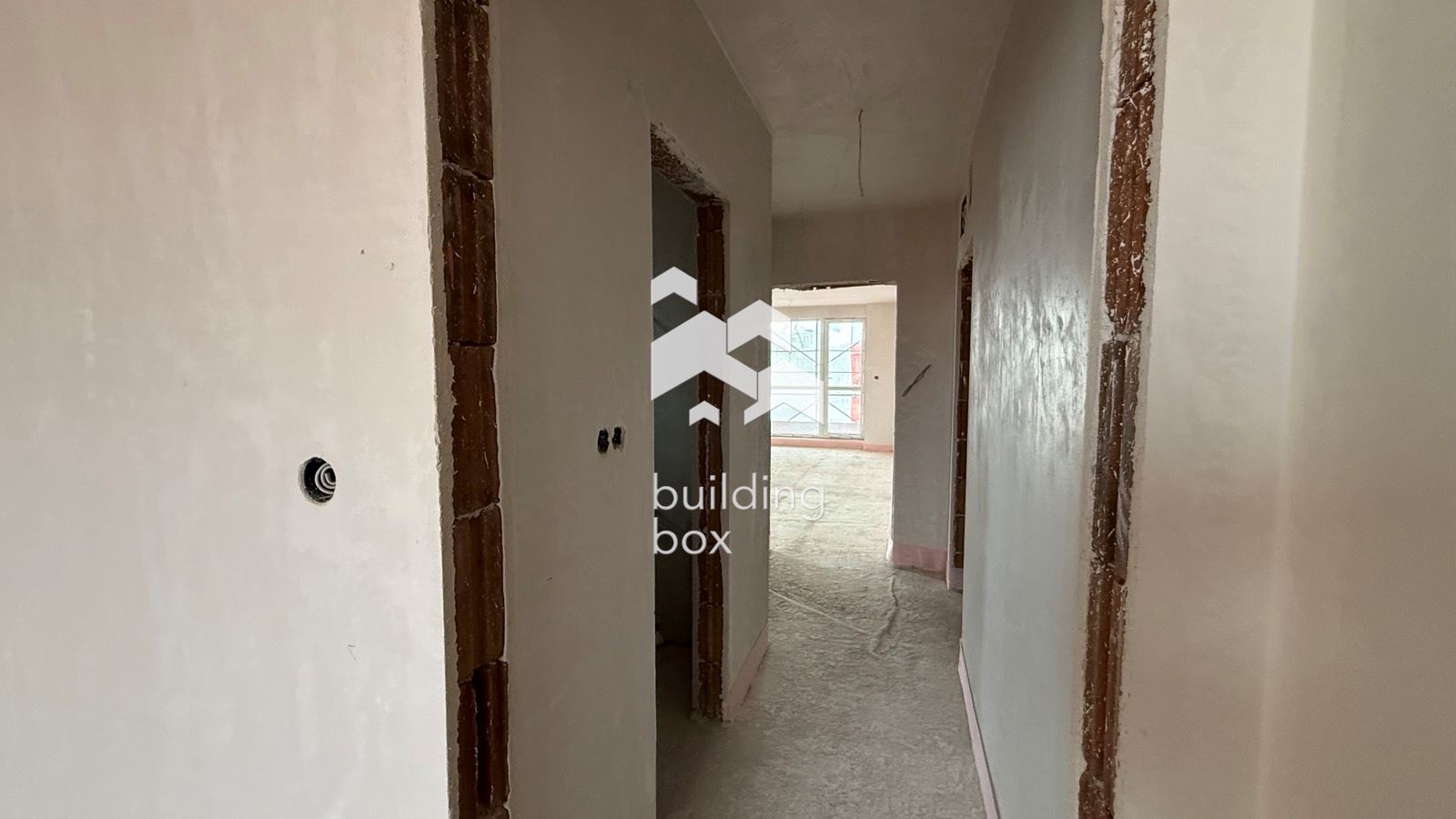 Двустаен апартамент в кв. Остромила - 0