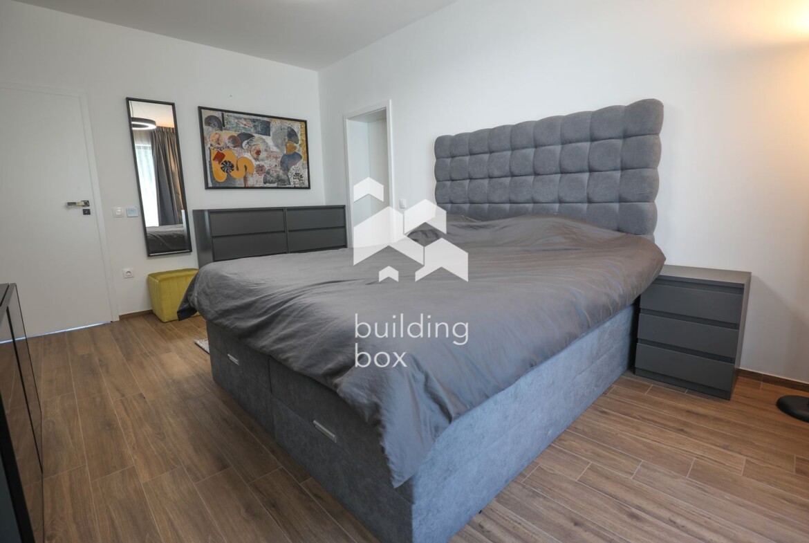 Чисто нова, висококачествена къща с неповторими гледки, собствена гора и фитнес - 0