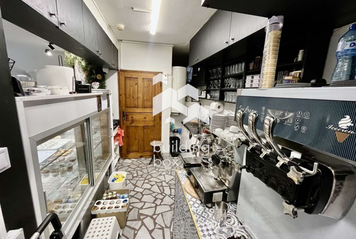 Напълно оборудвана и обзаведена сладкарница, Овча купел - 0