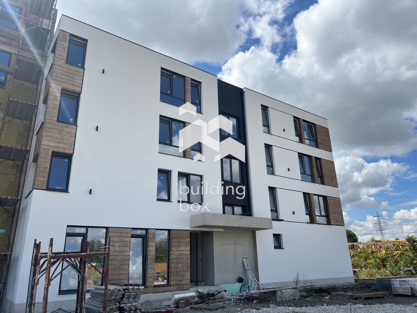 Тристаен апартамент с две паркоместа - гр. Пловдив - 0