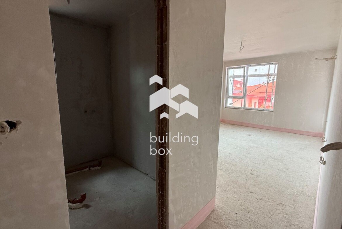 Четиристаен апартамент с акт 14 - 0