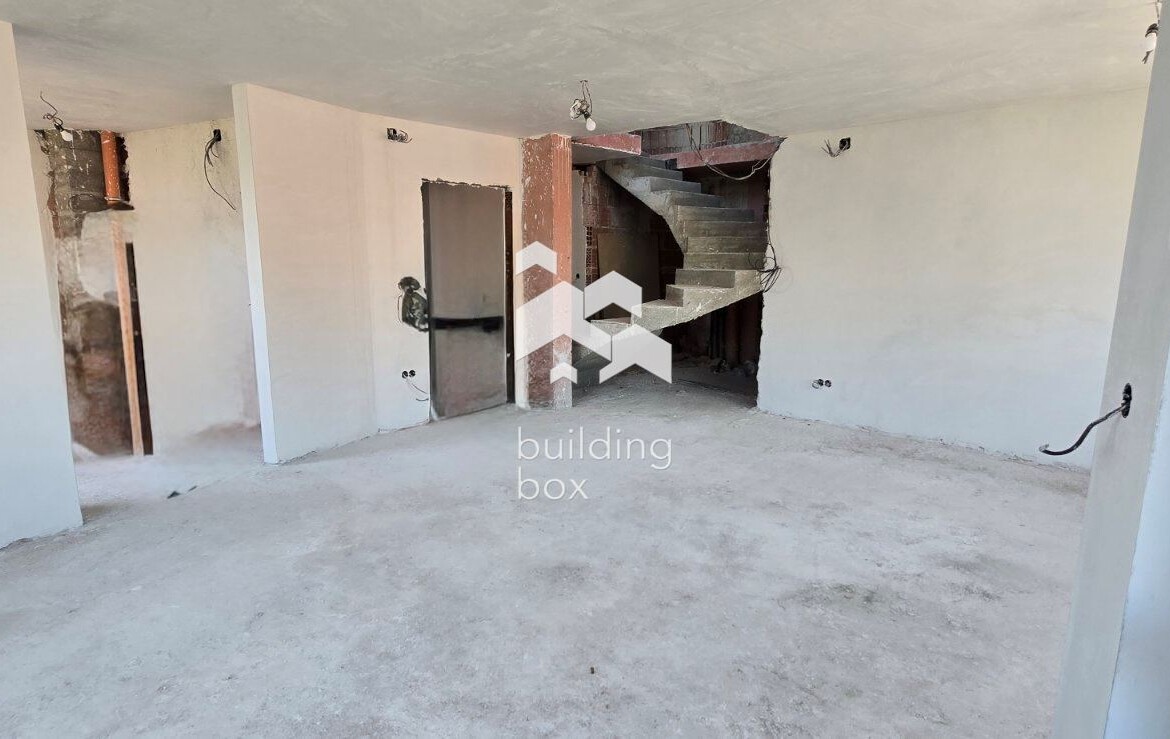 Многостаен в Хиподрума - 0