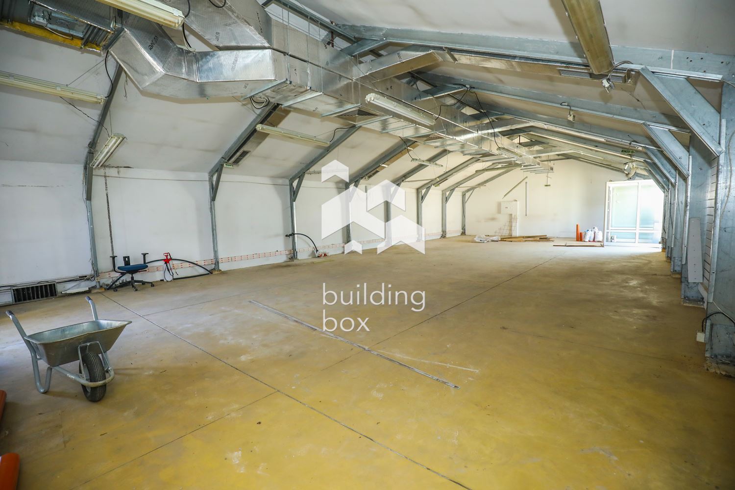 Луксозна Офис Сграда на Околовръстен Път - 0