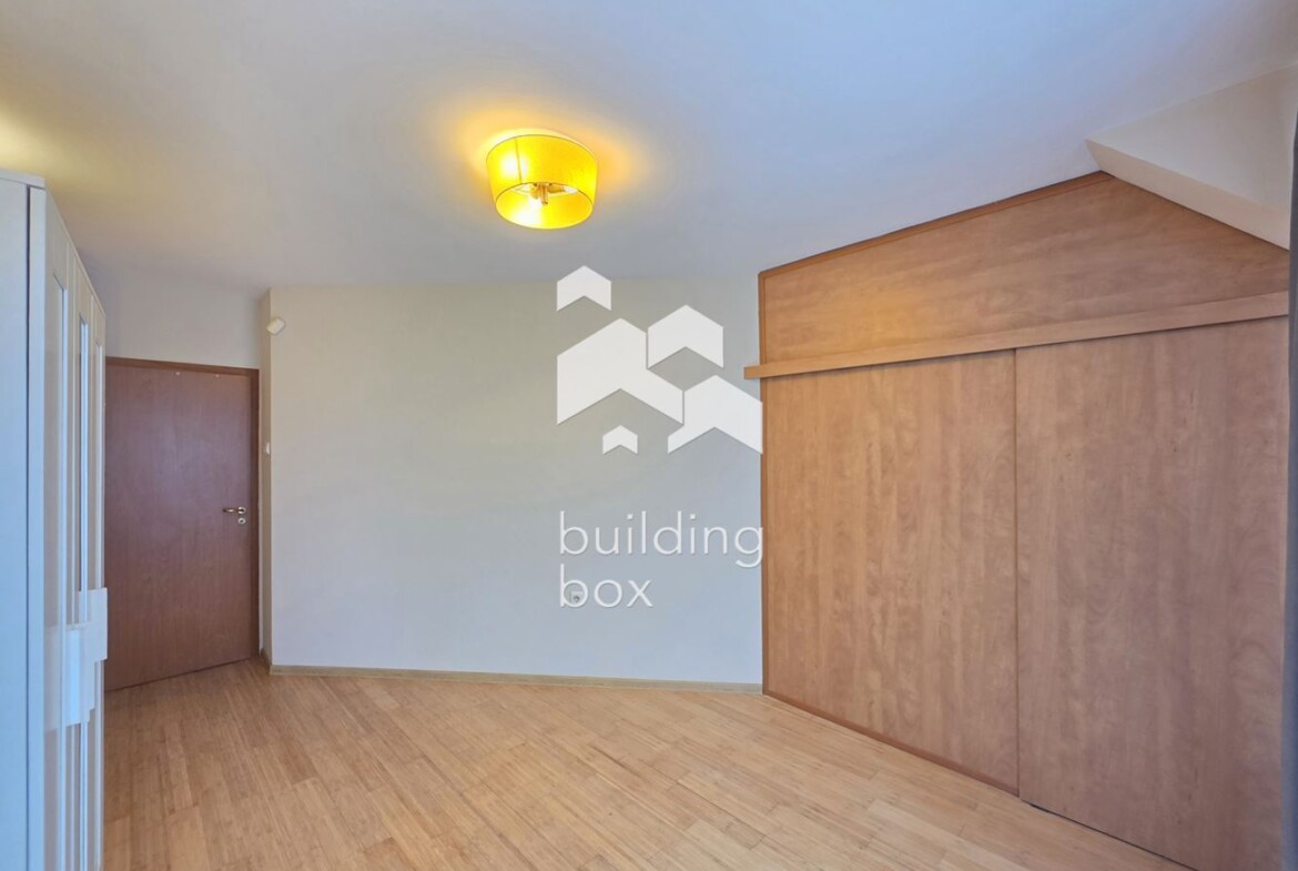 Просторен многостаен апартамент в Лозенец - 0