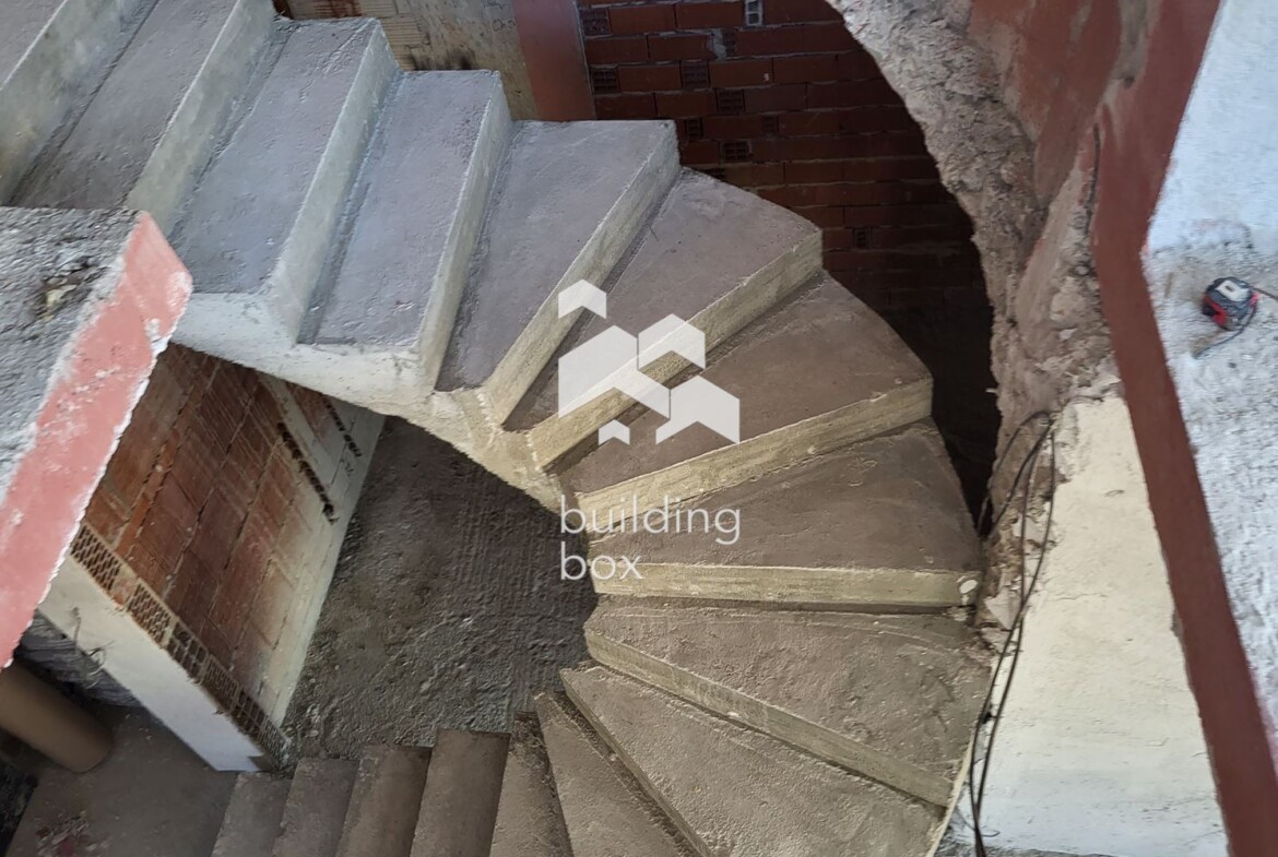 Многостаен в Хиподрума - 0