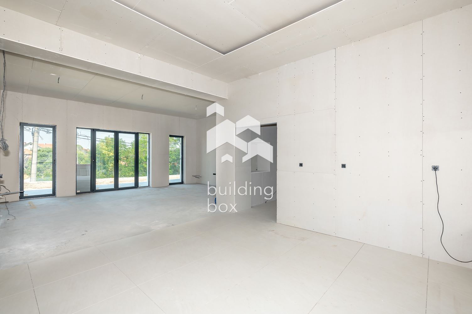 Къща на 12 км от гр. Пловдив - с. Чешнегирово - 0