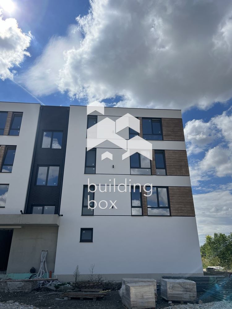 Тристаен апартамент с две паркоместа - гр. Пловдив - 0