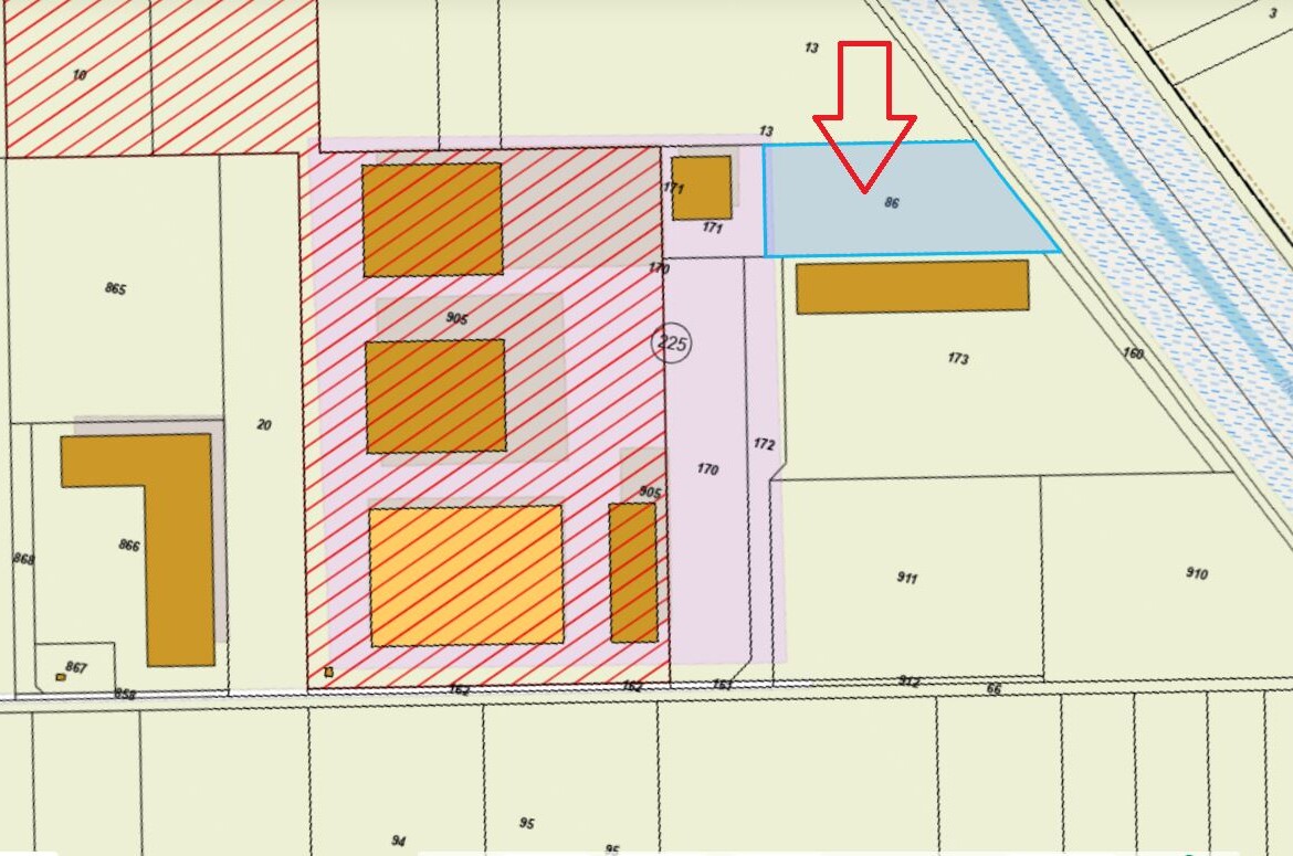 Парцел подходящ за складова база между гр. Пловдив и с. Труд - 0