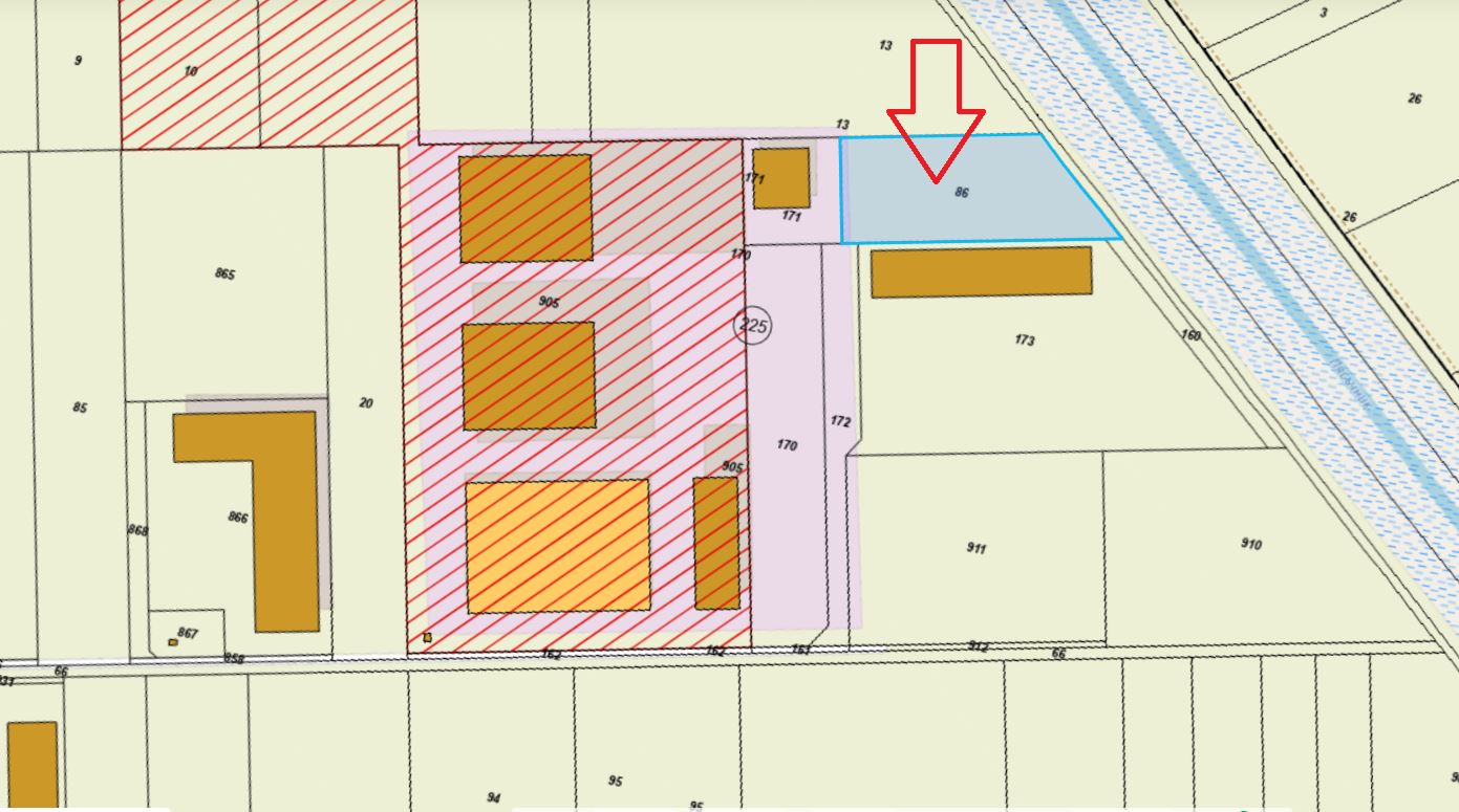 Парцел подходящ за складова база между гр. Пловдив и с. Труд - 0