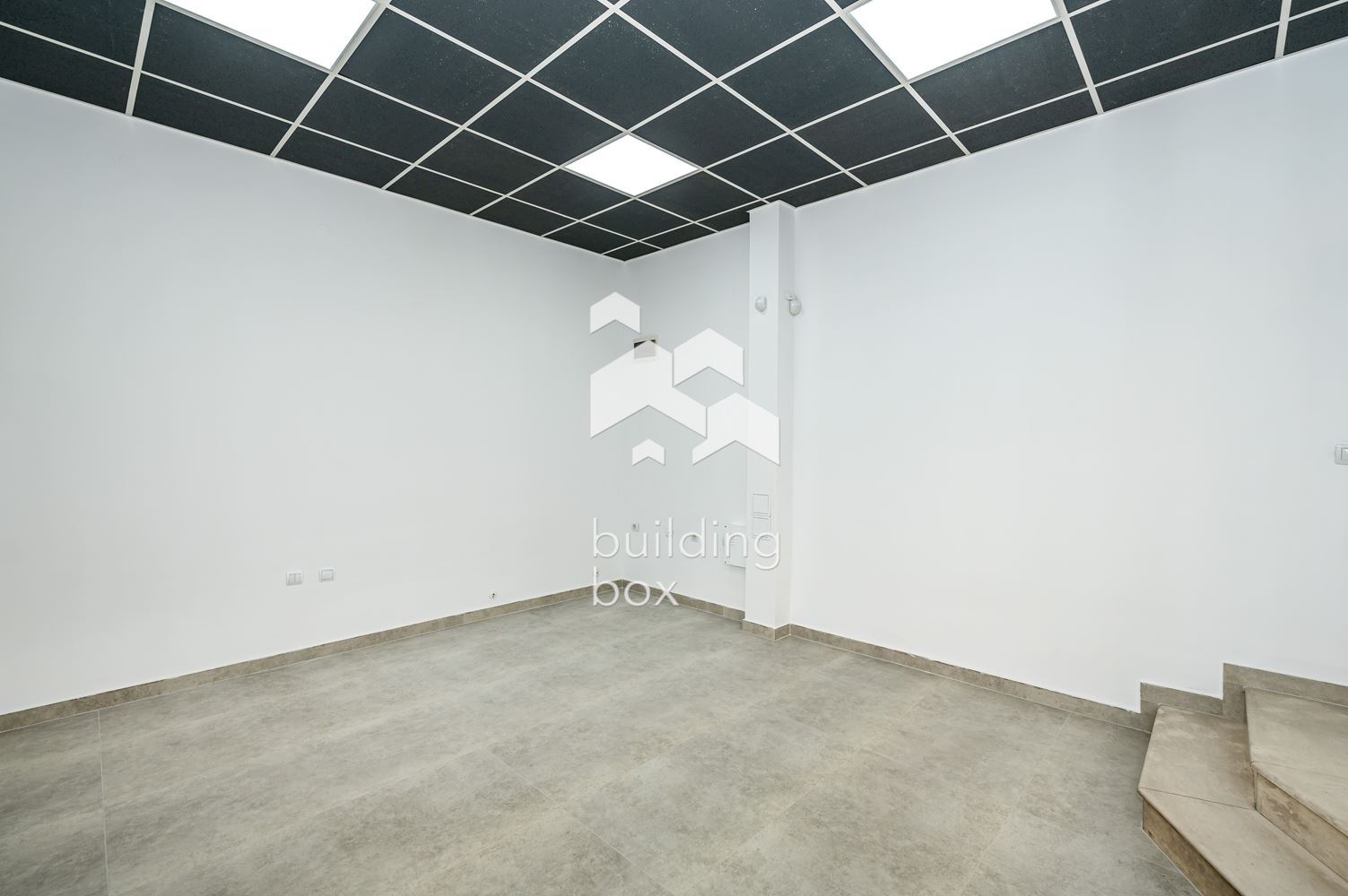 Търговско помещение на две нива - кв. Кършияка - 0