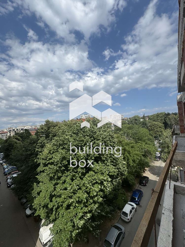 Тристаен апартамент в кв. Красно село - 0