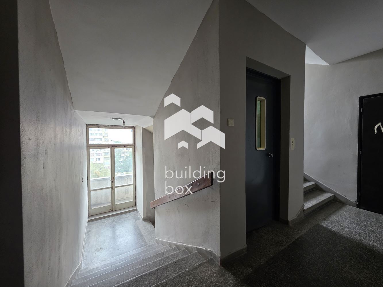 Двустаен апартамент - кв. Хиподрума - 0