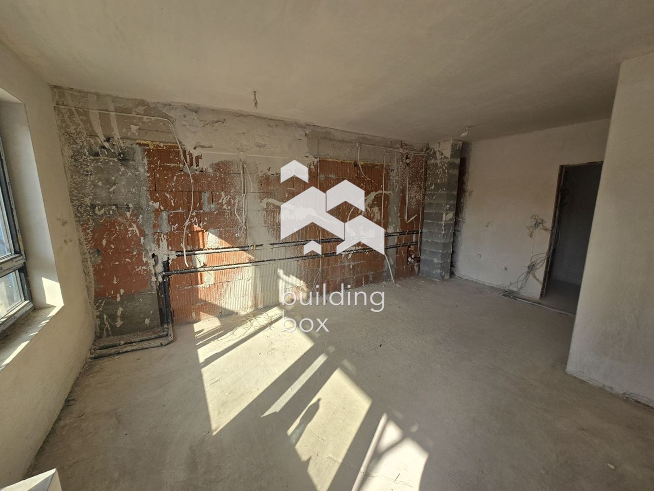 Тристаен апартамент пред АКТ 15 - кв. Витоша - 0