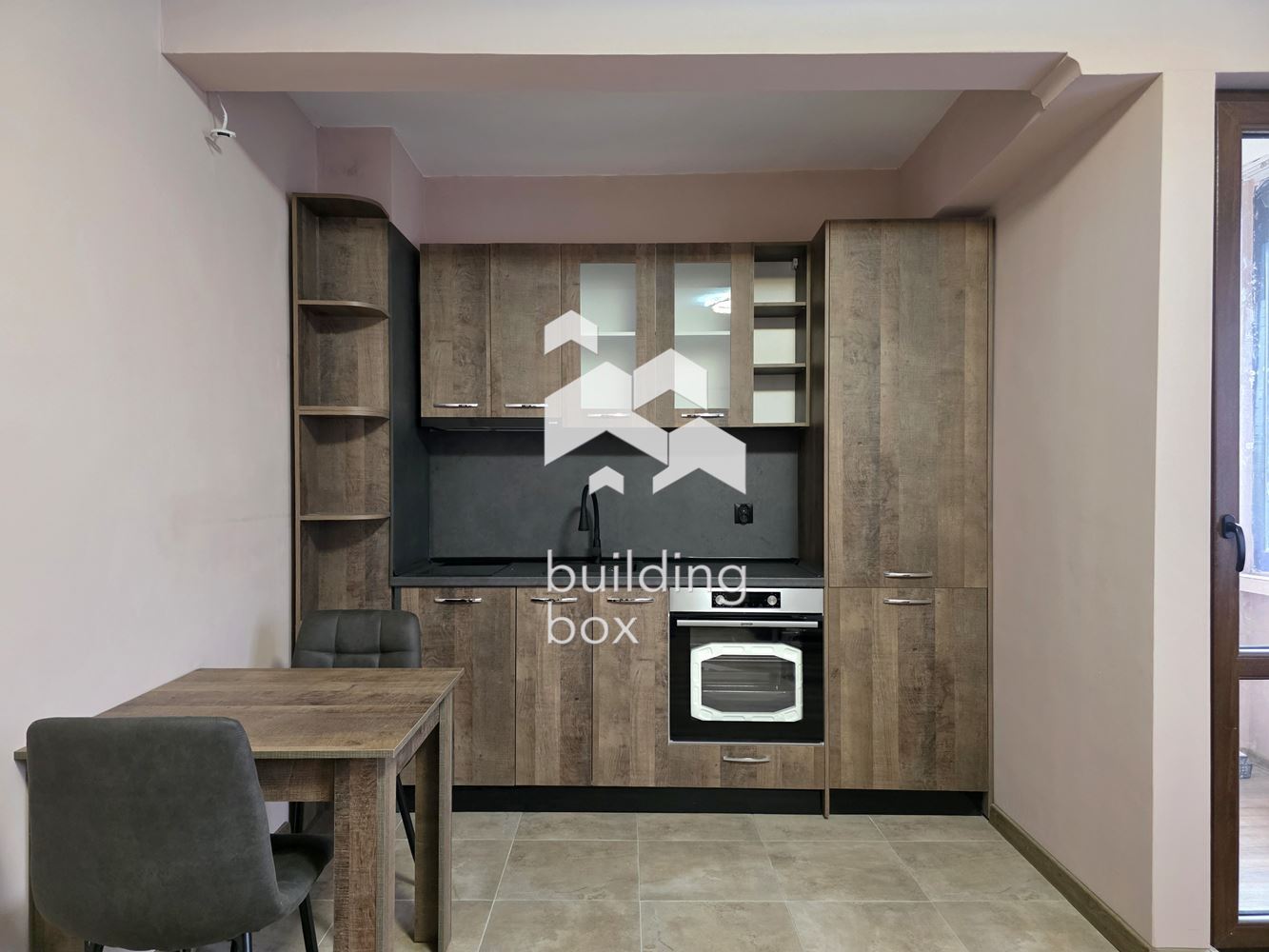 Двустаен апартамент - кв. Хиподрума - 0