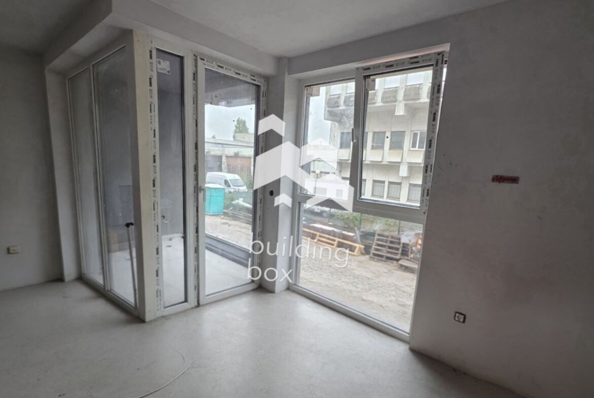 Тристаен апартамент - кв. Полигона - 0