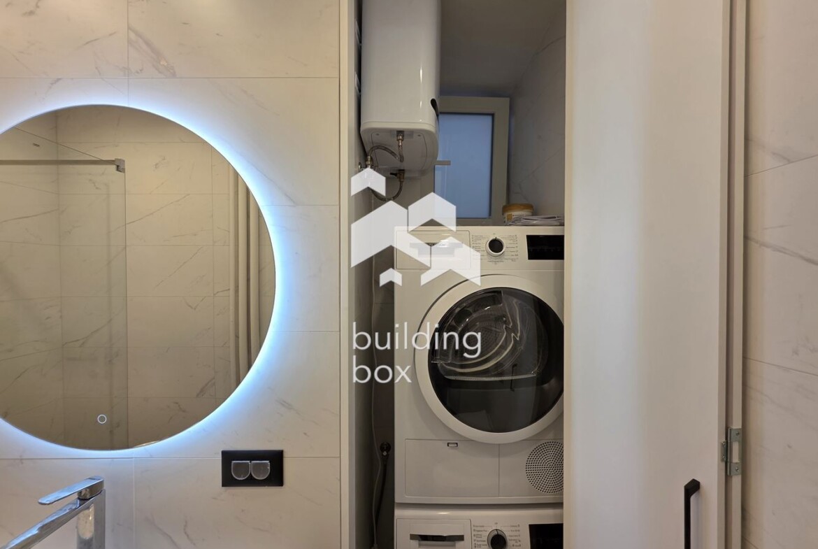 Тристаен апартамент в идеален Център - 0