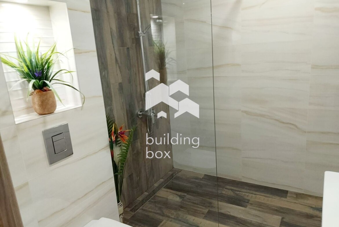 Модерен тристаен апартамент в Манастирски Ливади - 0