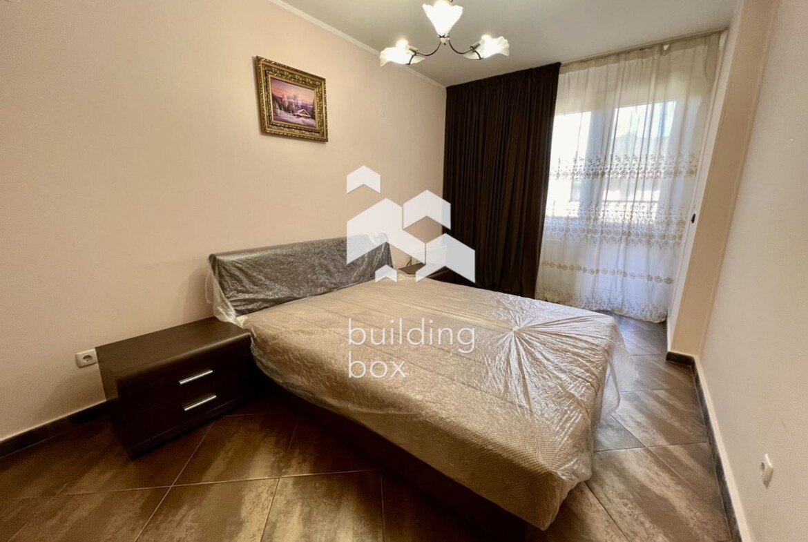 Тристаен апартамент в идеален Център - 0