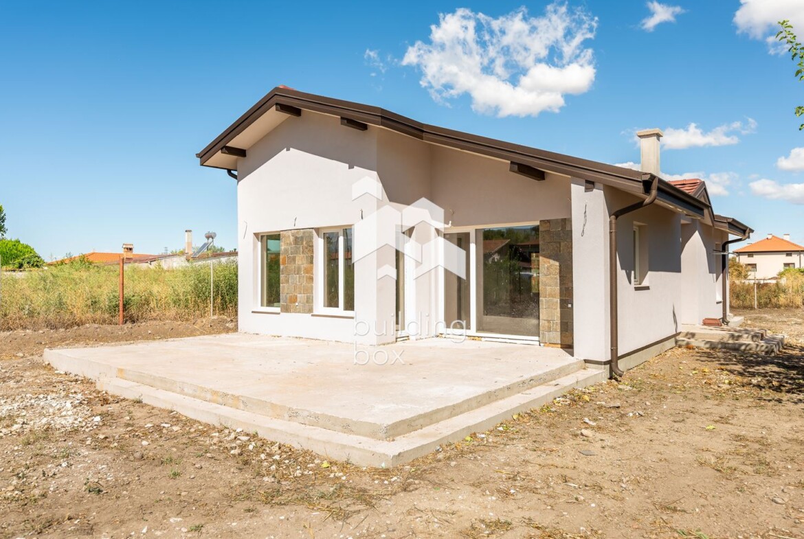 Едноетажна къща - с. Ягодово - 0