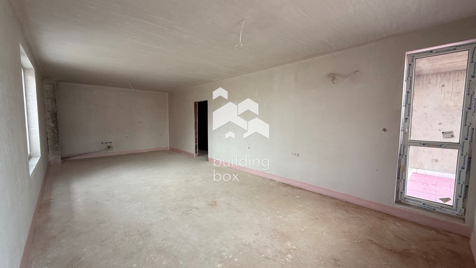 Четиристаен апартамент с акт 14 - 0