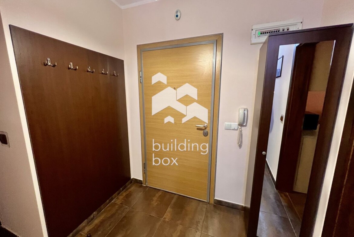 Тристаен апартамент в идеален Център - 0