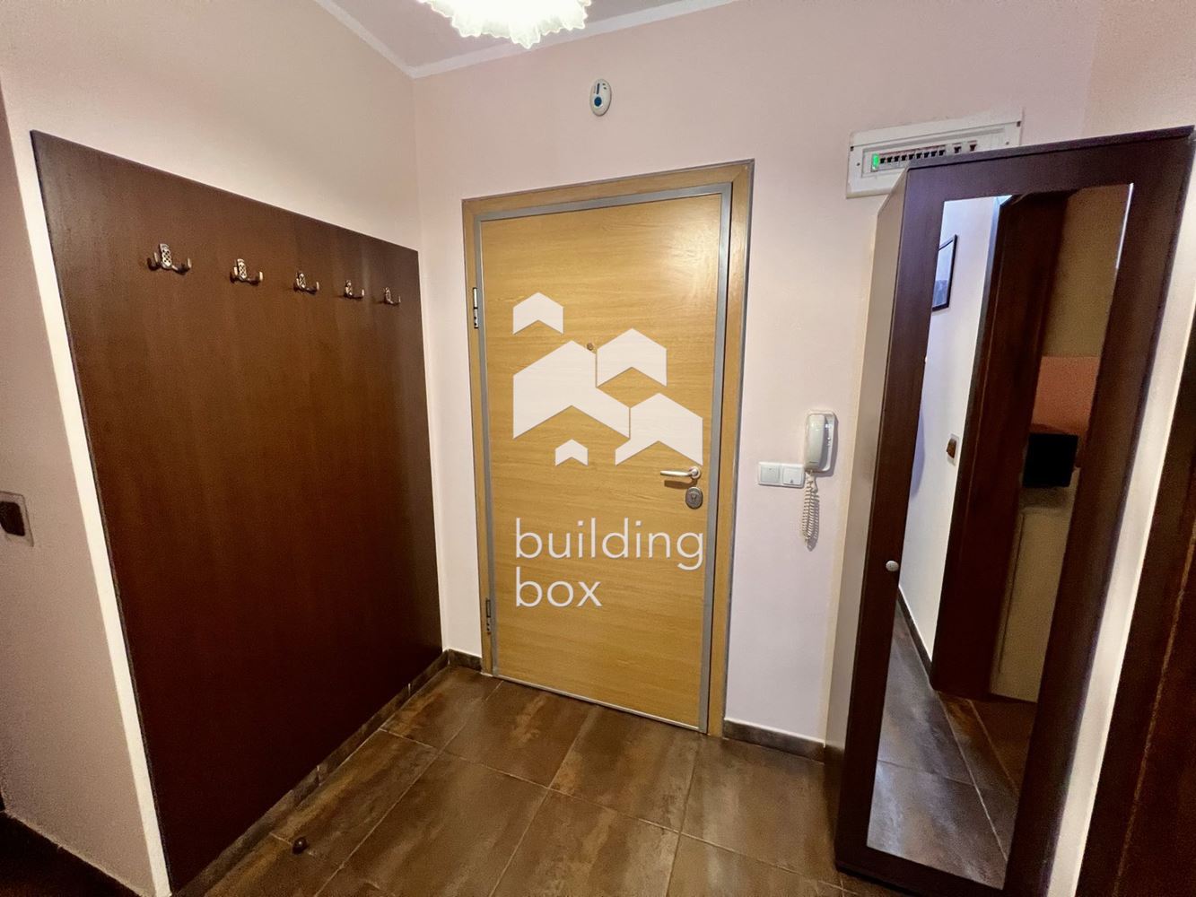 Тристаен апартамент в идеален Център - 0