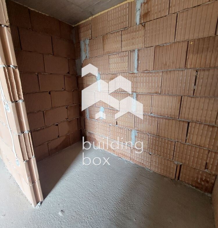 Тристаен апартамент - кв. Младежки хълм - 0