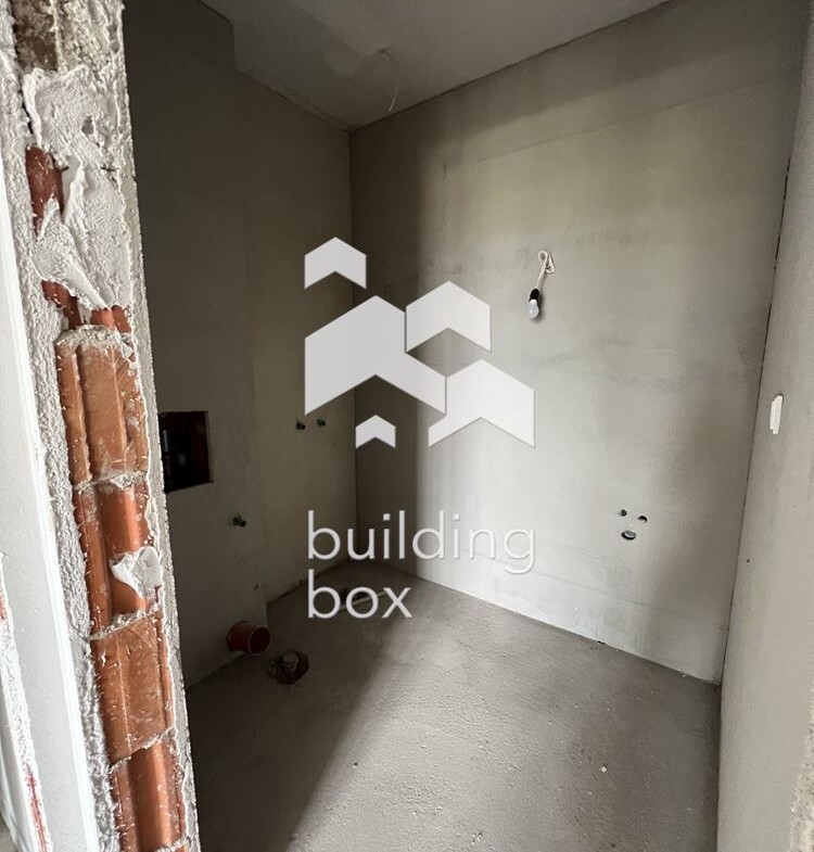 Тристаен апартамент с две паркоместа - гр. Пловдив - 0