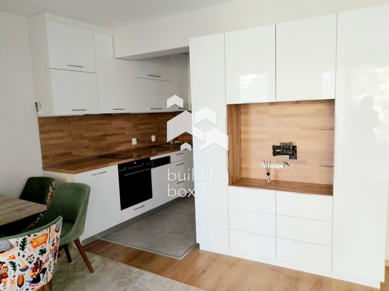 Уютен тристаен апартамент в кв. Оборище - 0