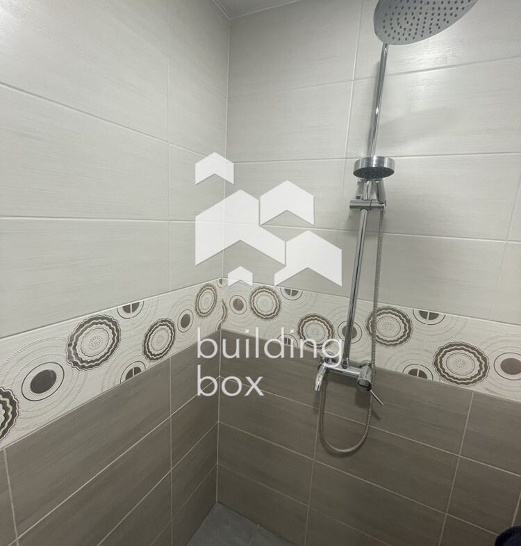 Прекрасен Тухлен Апарамент на Отлична Локация - 0