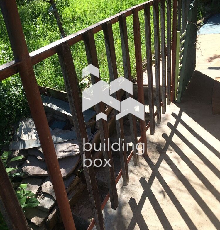 Къща във вилната зона на с. Макоцево - 0