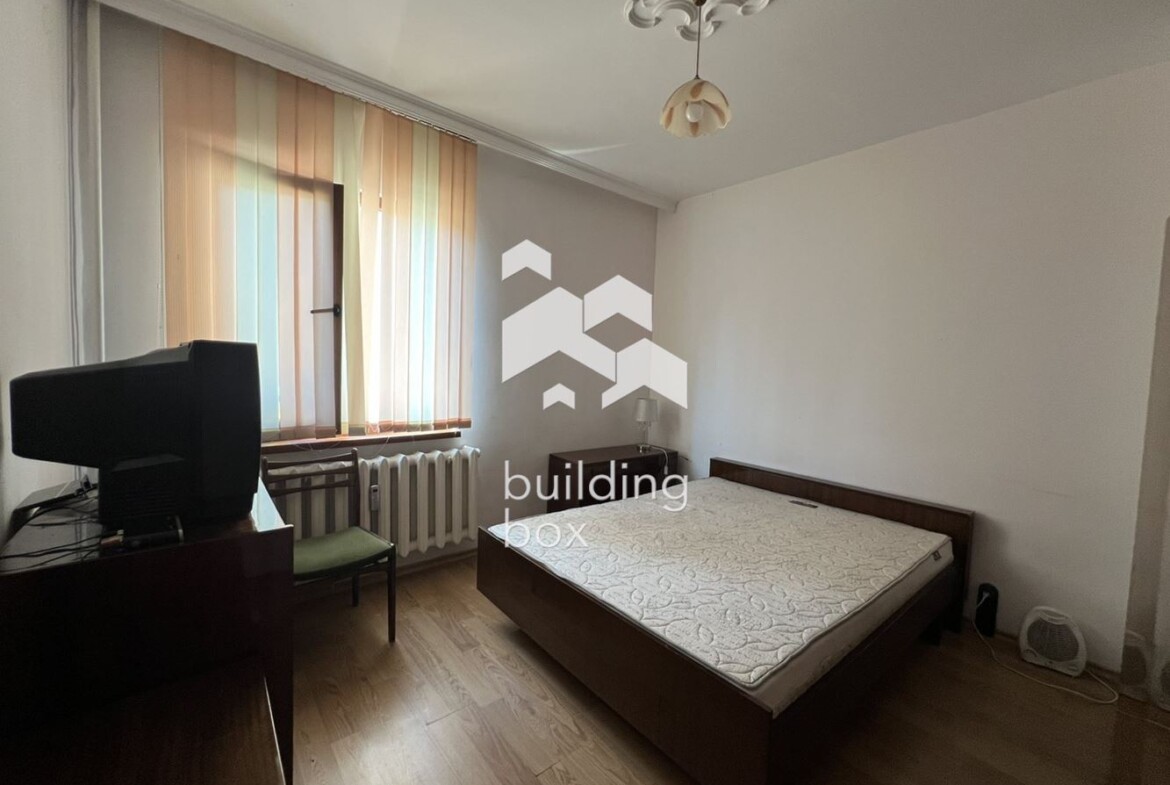 Тристаен апартамент - кв.Тракия - 0