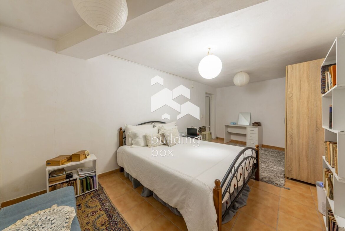 ДВУстаен апартамент в Гръцка махала - 0