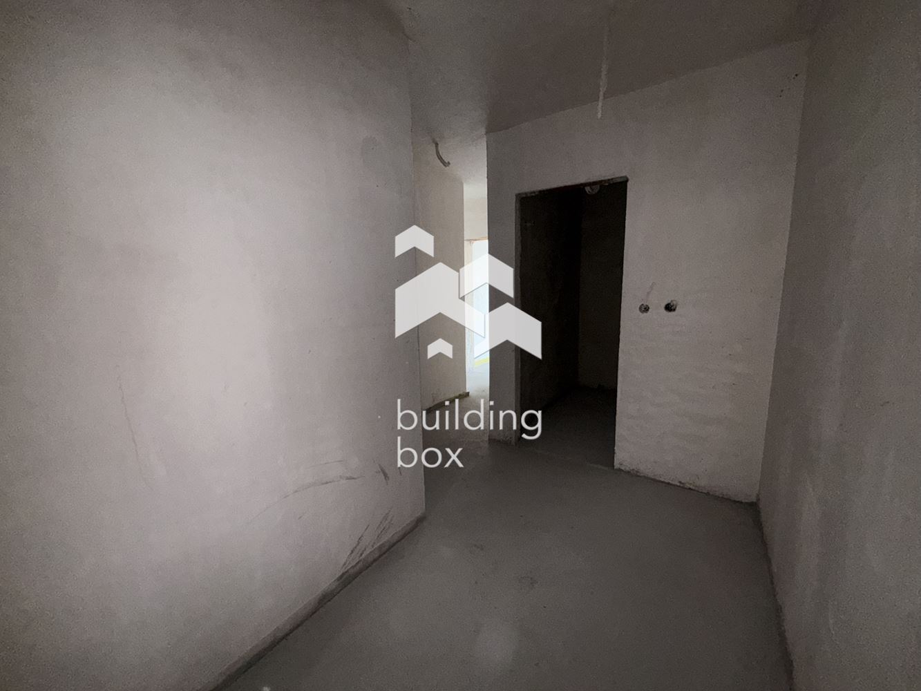 Тристаен апартамент - кв. Остромила - 0