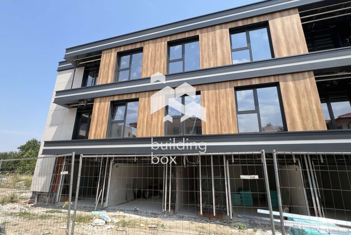 Тристаен апартамент - с. Белащица - 0