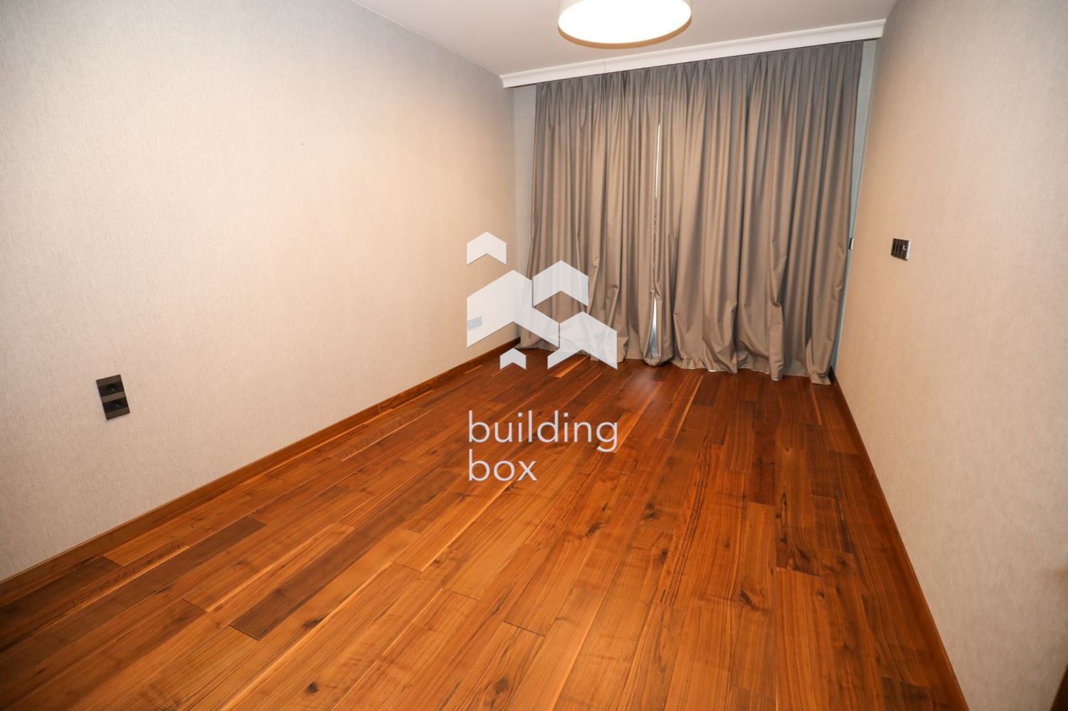 Продава 3-стаен - 0