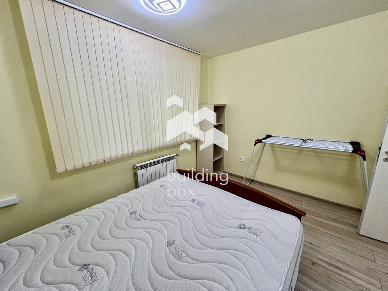 Тристаен апартамент, ул. Флора - 0