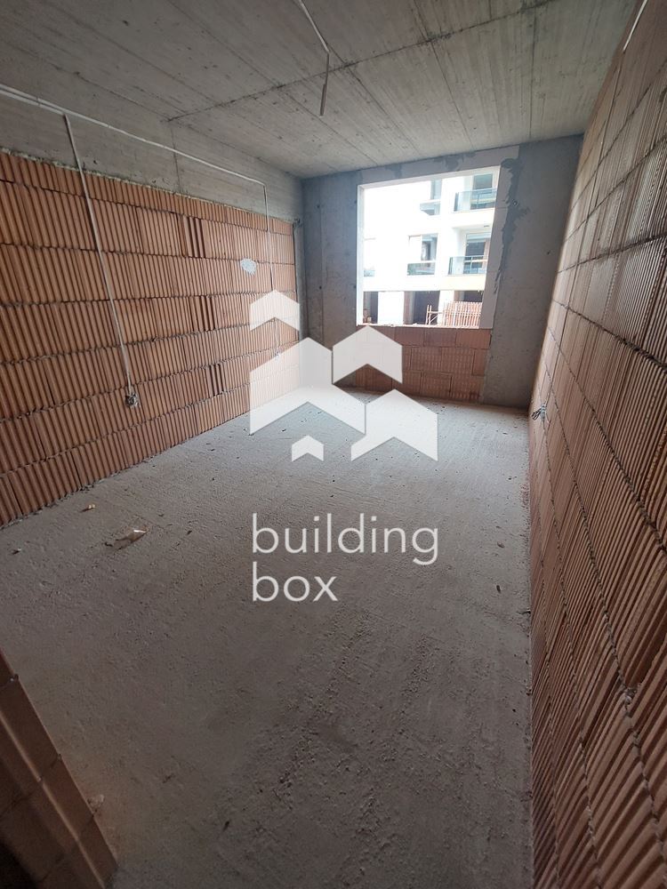 Тристаен апартамент до "Дентален университет" - гр. Пловдив - 0