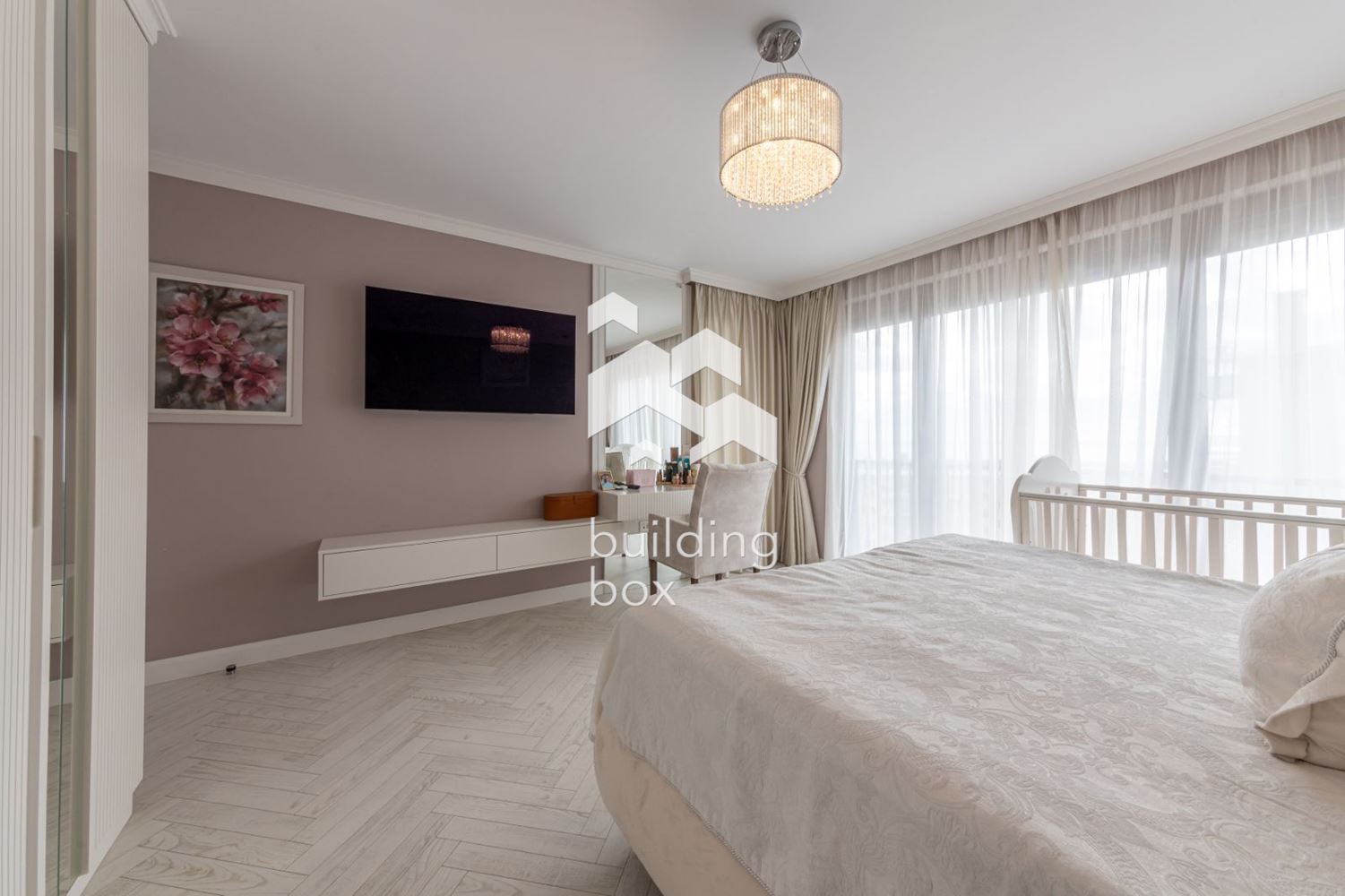 Лукс, простор и море – апартамент в бутикова сграда до к.к. Св. Св. Константин и Елена - 0