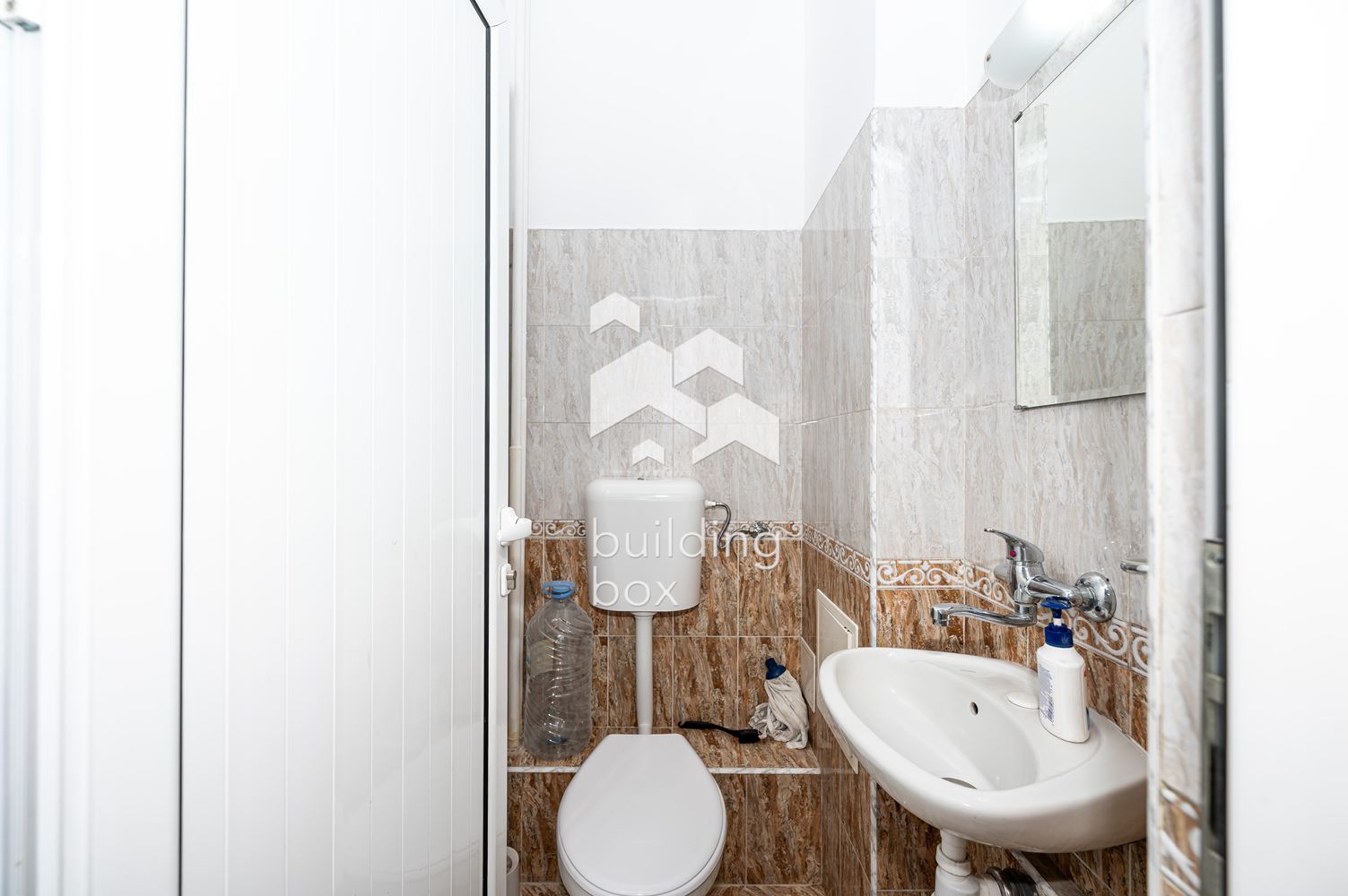 Търговско помещение на две нива - кв. Кършияка - 0